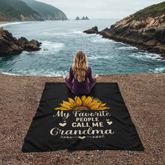 My Favorite People Call Me Grandma – Coral Fleece Blanket